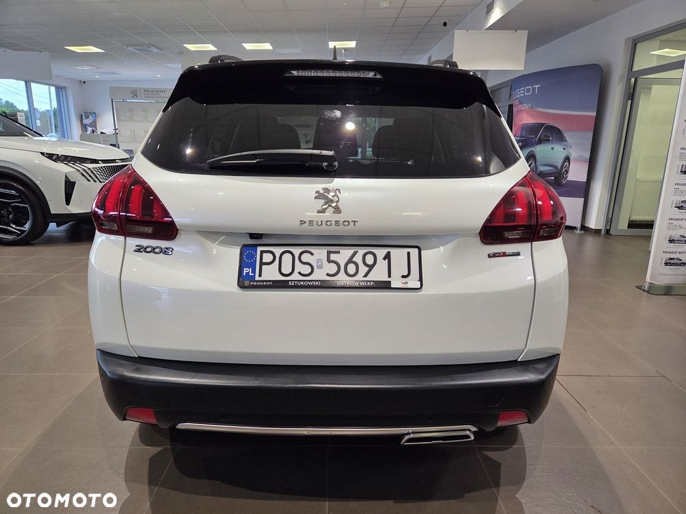 Peugeot 2008 1.2 PureTech Allure S&S - 6