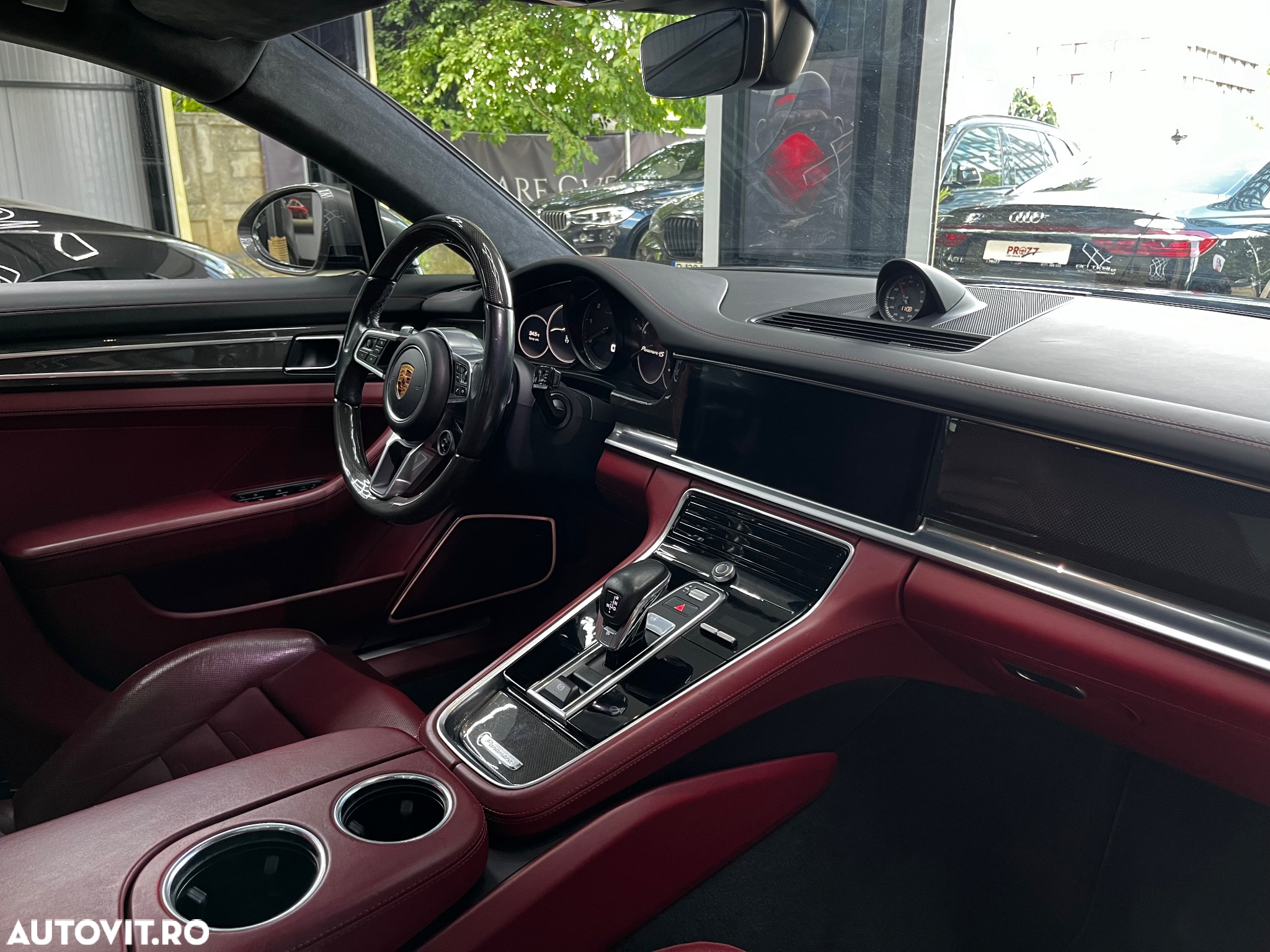 Porsche Panamera - 37