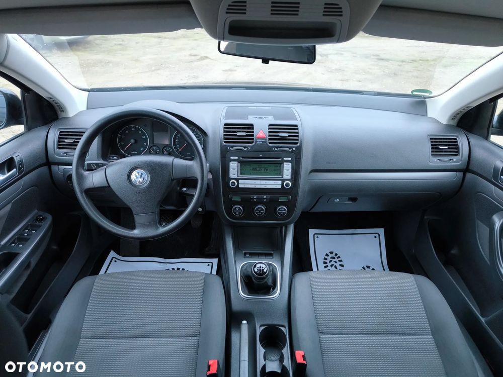 Volkswagen Golf 1.6 Tour - 14