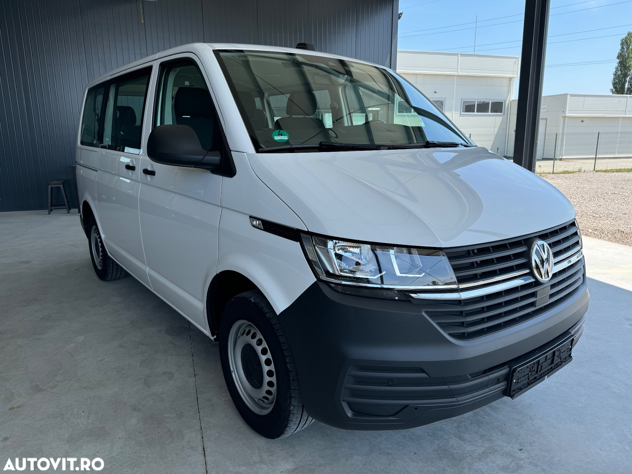 Volkswagen Transporter Kombi T6.1 2.0 TDI 81 kW KR - 2