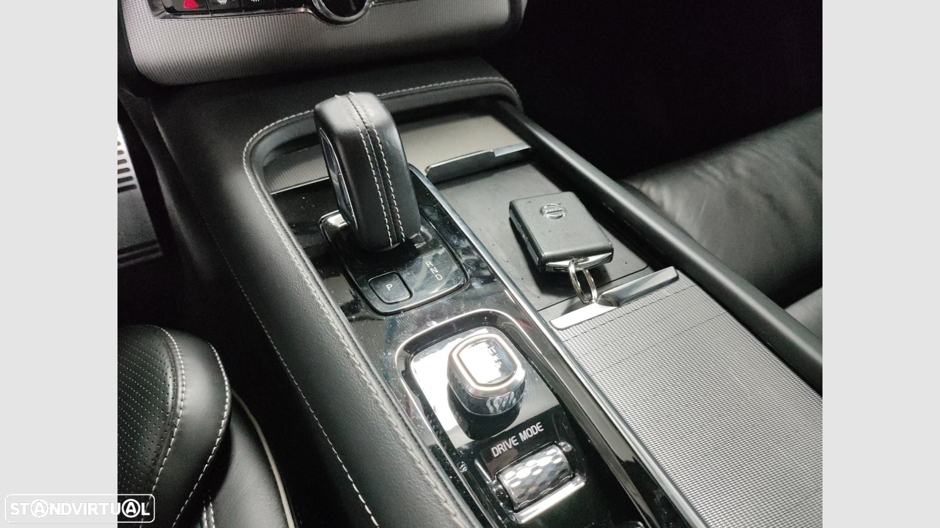 Volvo XC 90 - 24