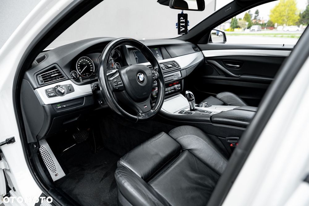 BMW Seria 5 535d xDrive Sport-Aut - 16