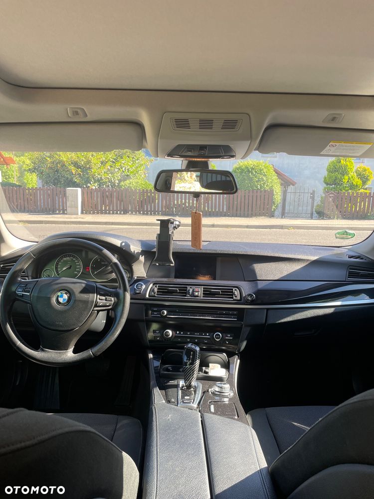 BMW Seria 5 520d - 15