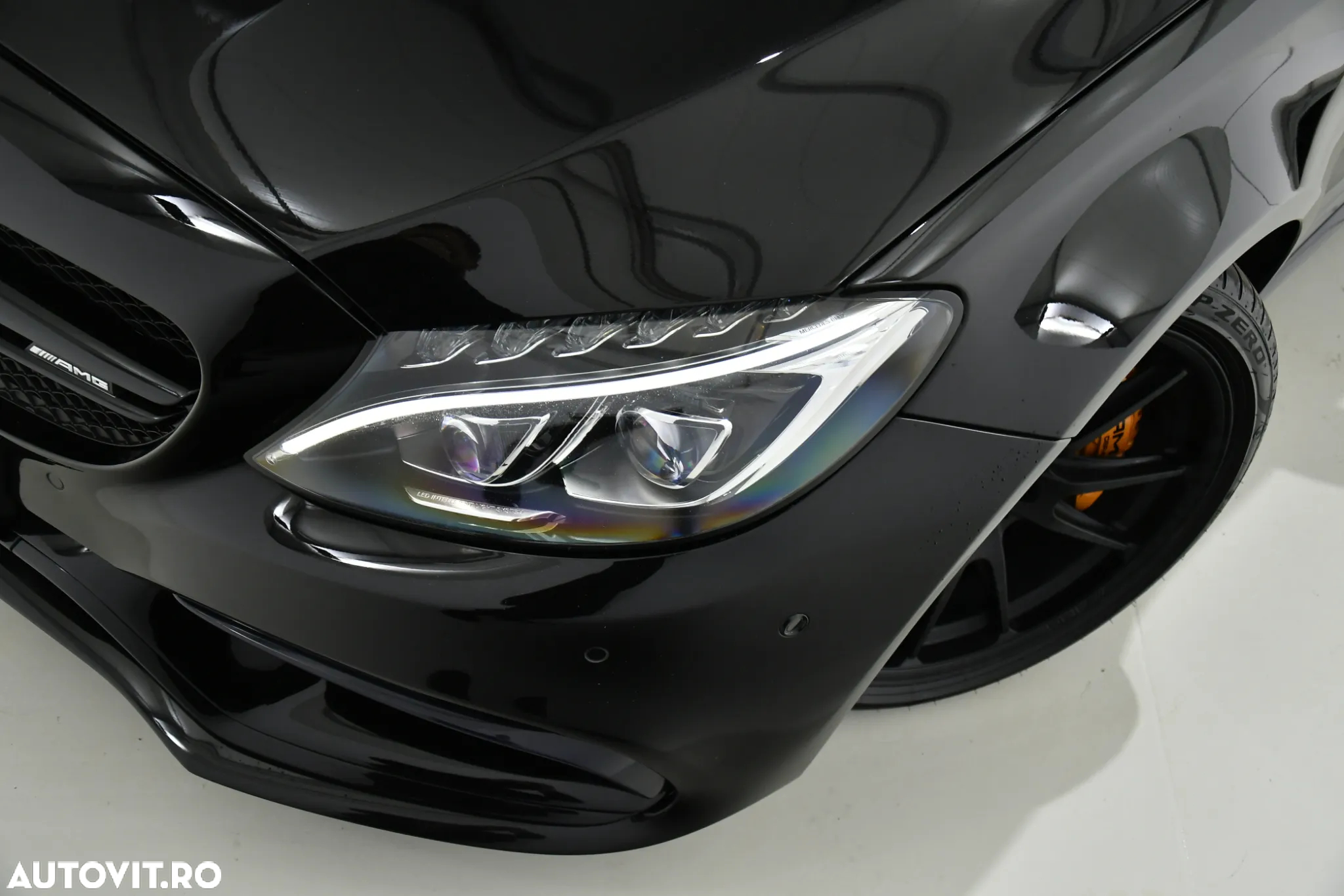 Mercedes-Benz AMG - 37