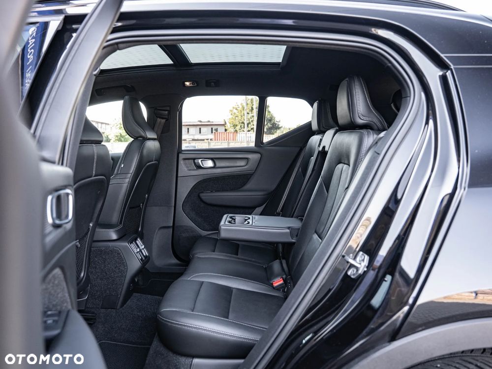 Volvo XC 40 D3 R-Design - 29