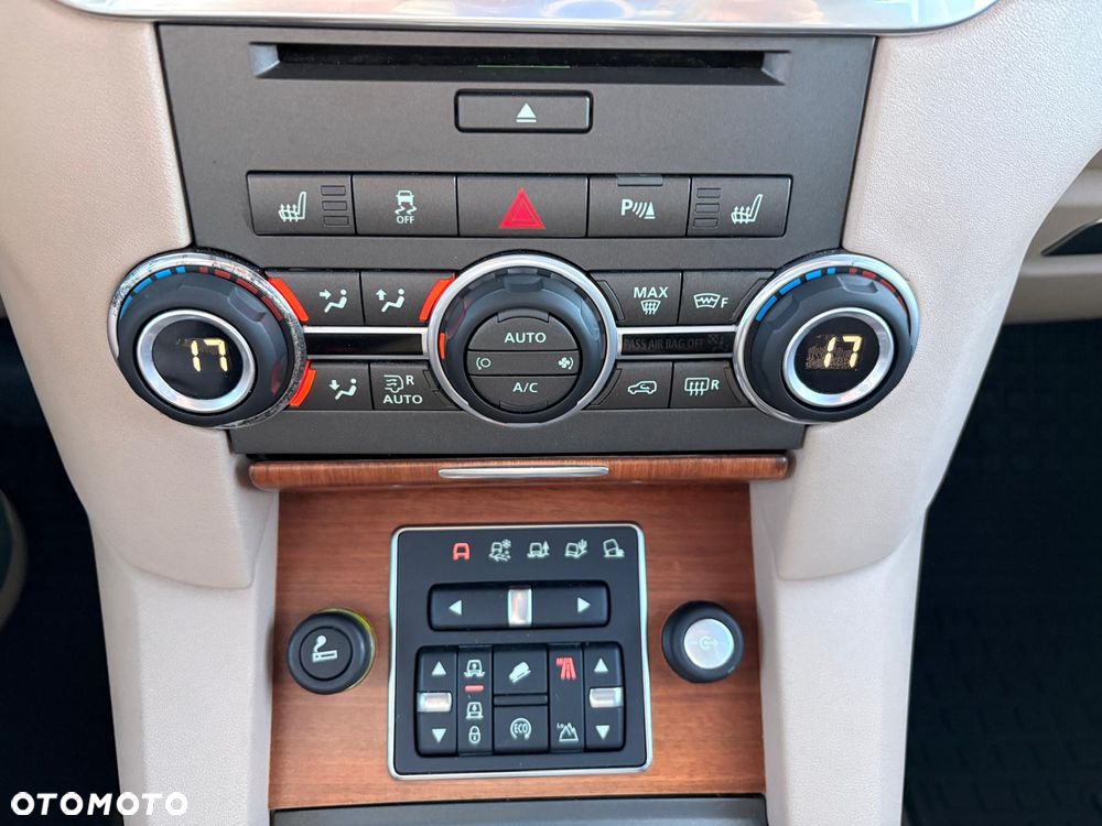 Land Rover Discovery 3.0 Si6 HSE Luxury - 27