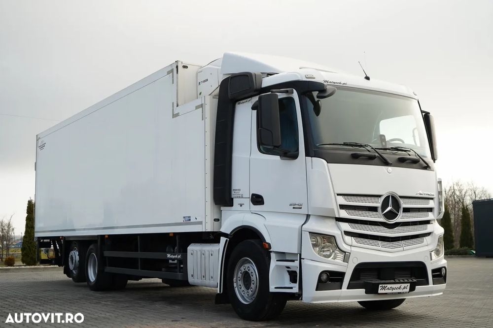 Mercedes-Benz ACTROS 2542 / 6X2 / FRIGIDER / SOLO / UNITATE THERMO KING T-1000R / RIDICARE / DIRECȚIE CU AX RIDICATIV / EURO 5 - 4