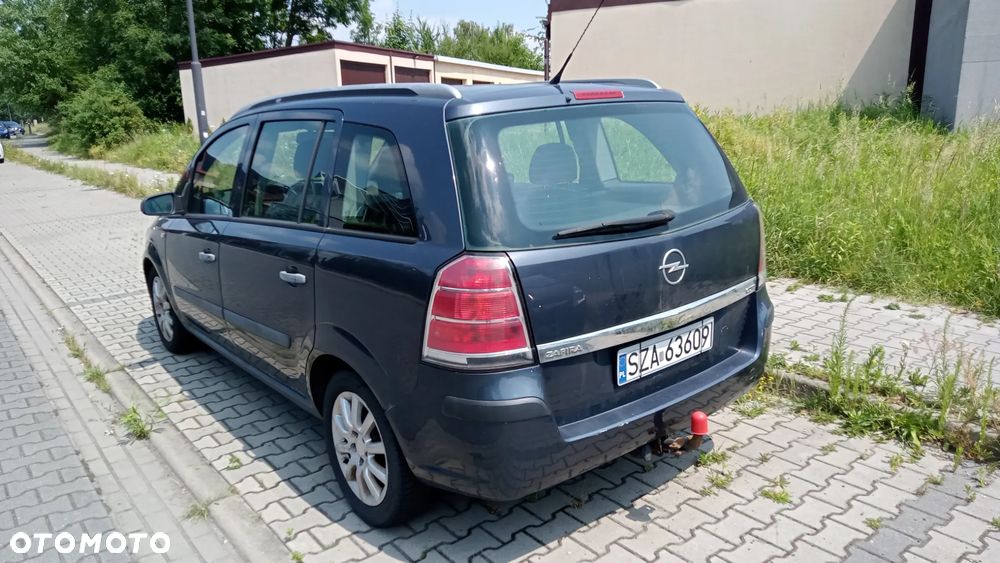 Opel Zafira 1.9 CDTI Elegance - 24