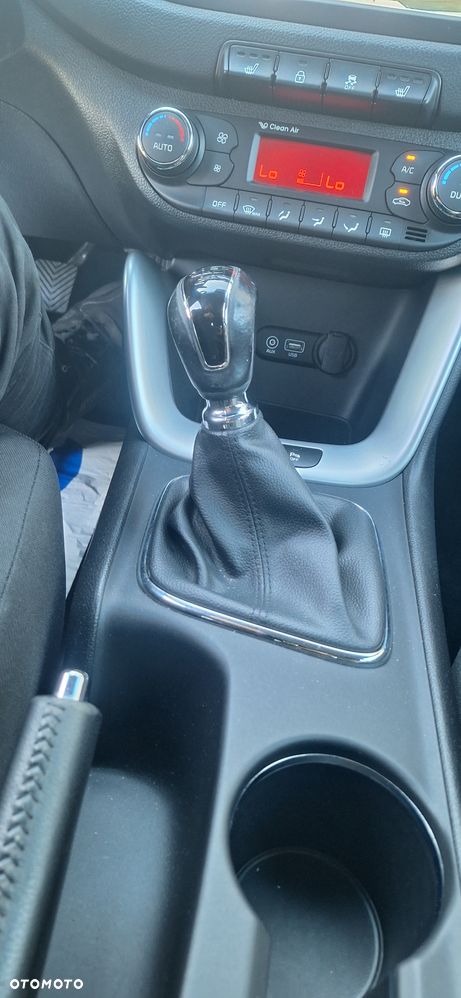 Kia Ceed 1.6 GDI Dream Team Edition - 25