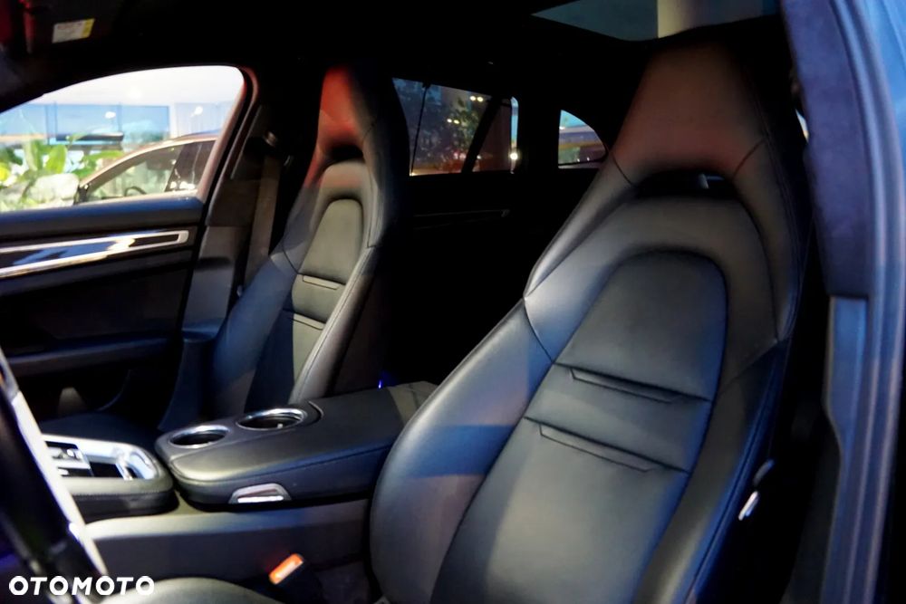 Porsche Panamera Turbo S E-Hybrid - 19