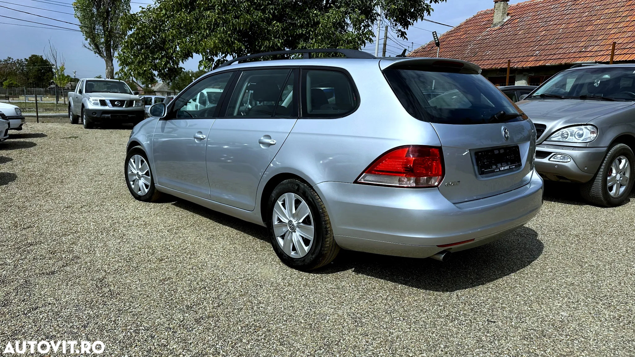 Volkswagen Golf 1.6 TDI BMT Comfortline - 13