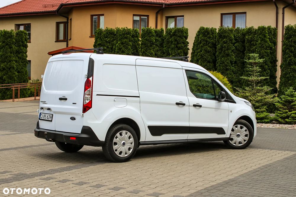 Ford Connect MAX - 9