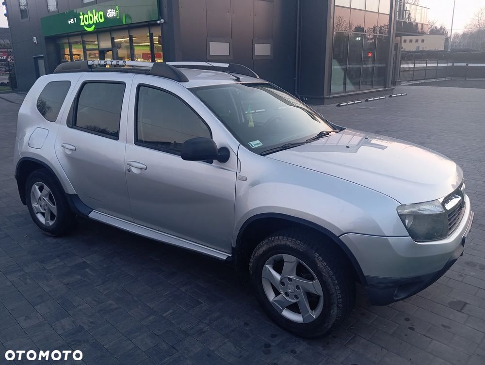 Dacia Duster 1.6 Laureate 4x4 - 3