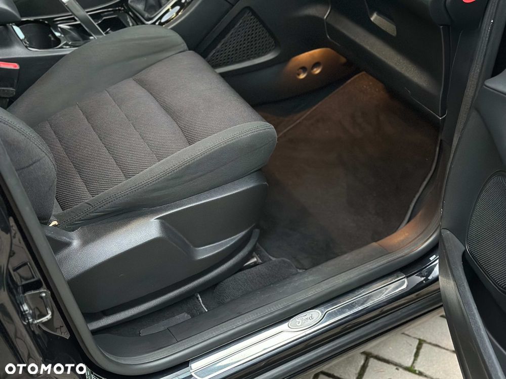 Ford S-Max 2.0 TDCi DPF Titanium - 16