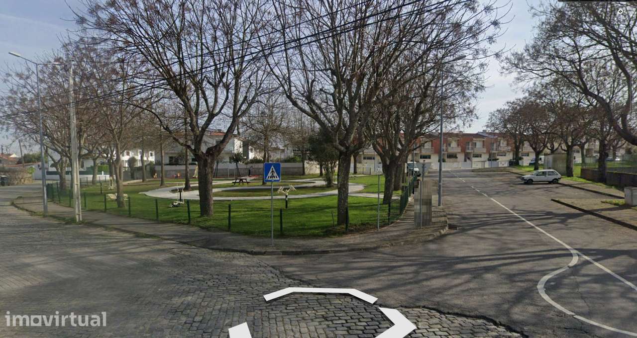 Terreno com projeto à venda em Real Braga - Grande imagem: 3/5