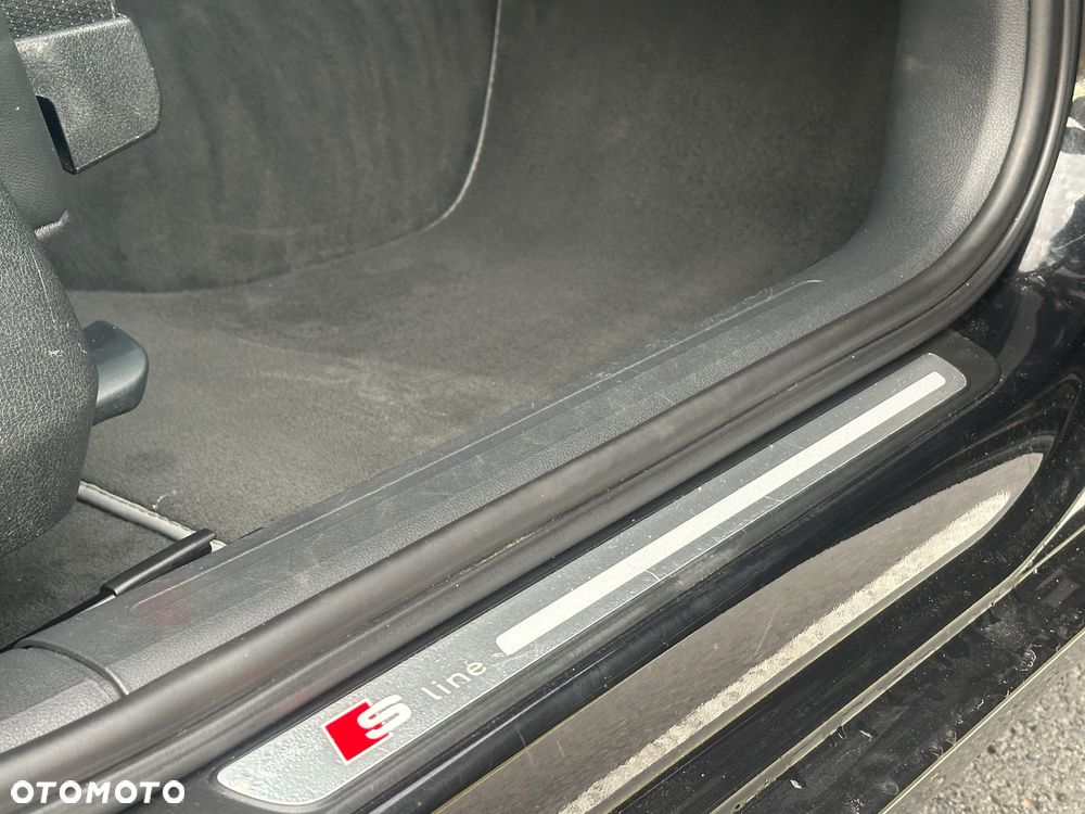 Audi A4 Avant 2.0 TDI DPF S line Sportpaket - 32