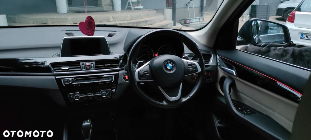 BMW X1 xDrive20d - 14