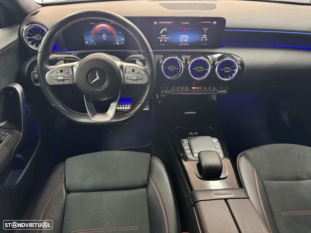 Mercedes-Benz A 250 e AMG Line - 15