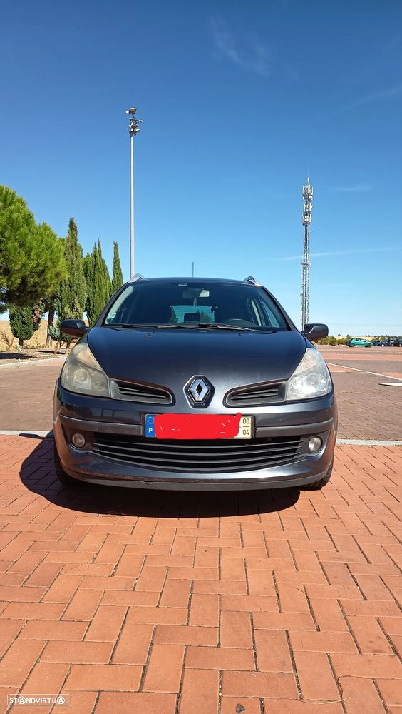 Renault Clio Sport Tourer - 12