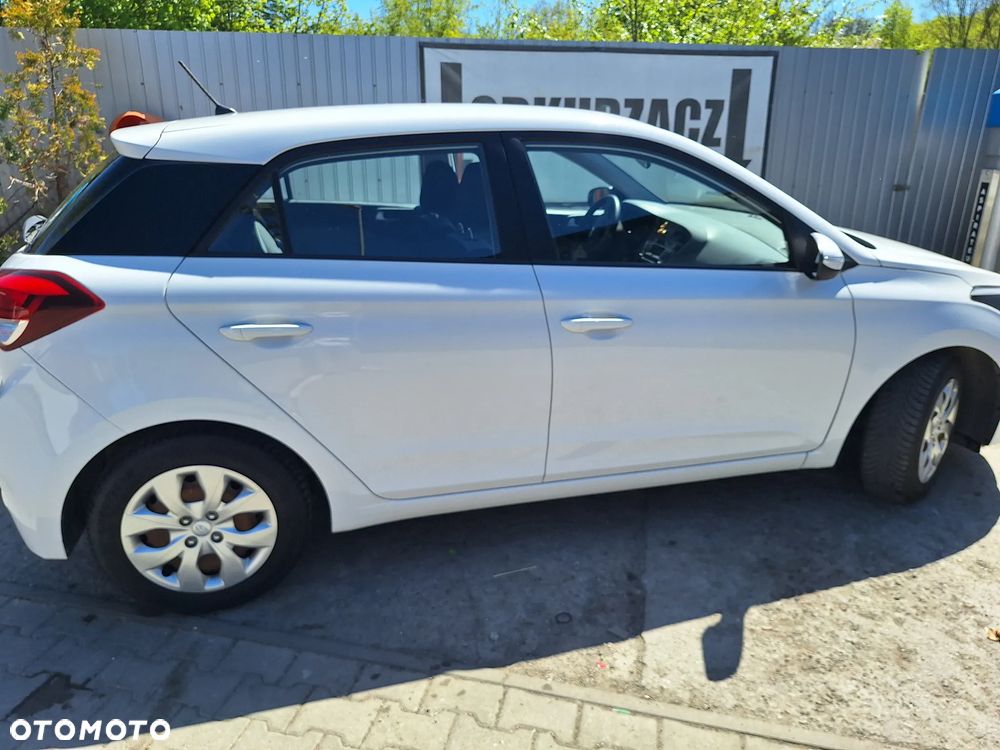 Hyundai i20 1.1 CRDi Classic + - 4