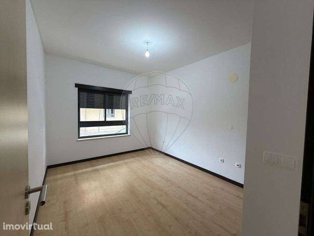 Apartamento T1 para arrendamento - Grande imagem: 2/9