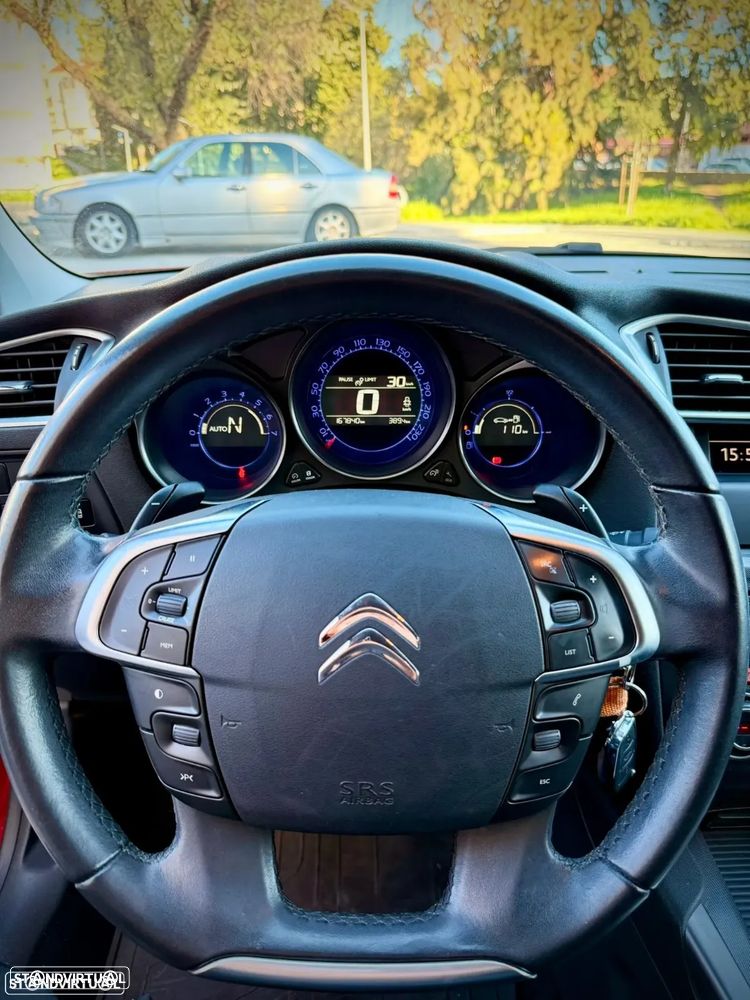 Citroën C4 1.6 e-HDi Exclusive J17 CMP6 - 6