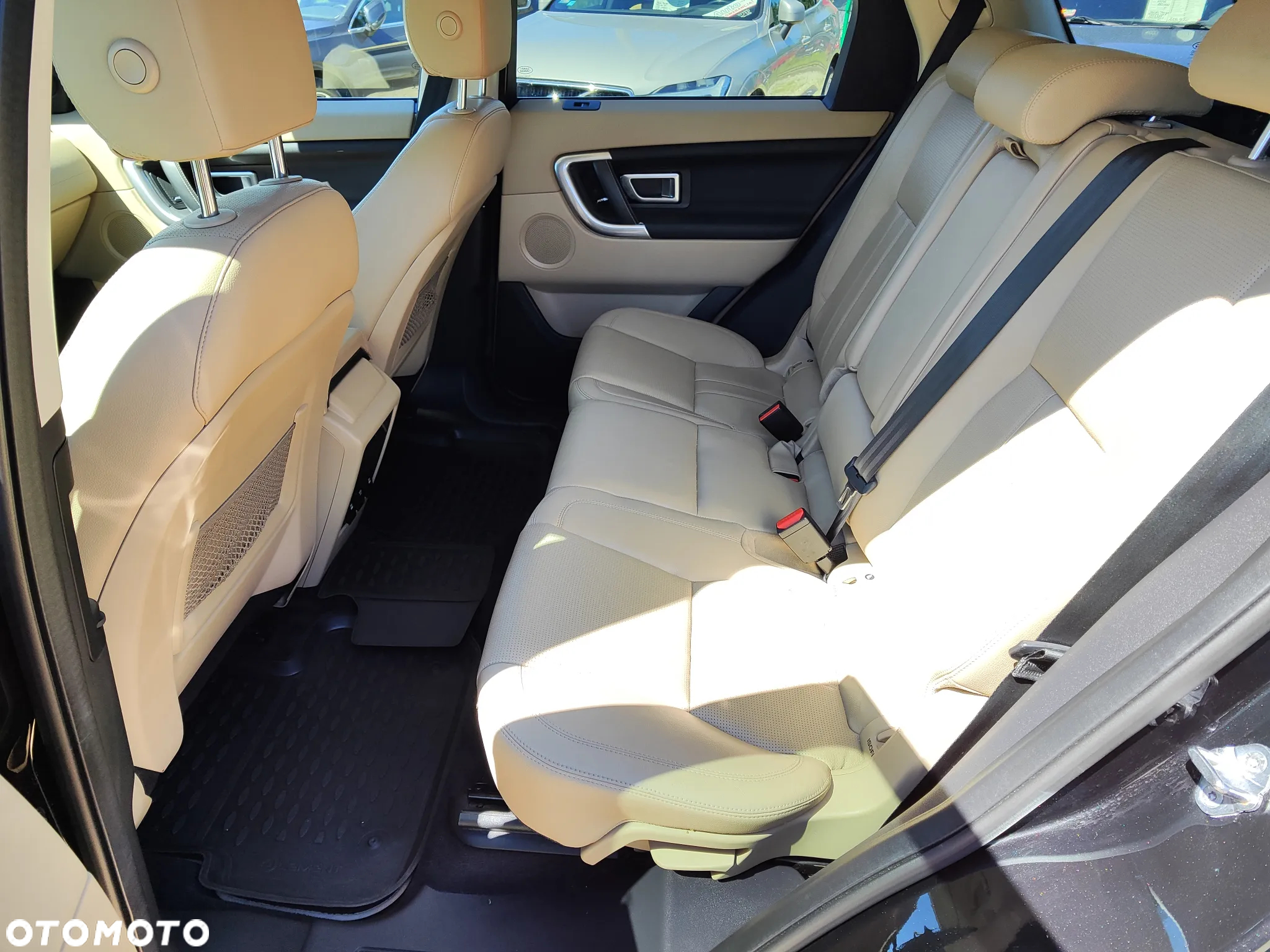 Land Rover Discovery Sport 2.0 TD4 HSE Luxury - 19