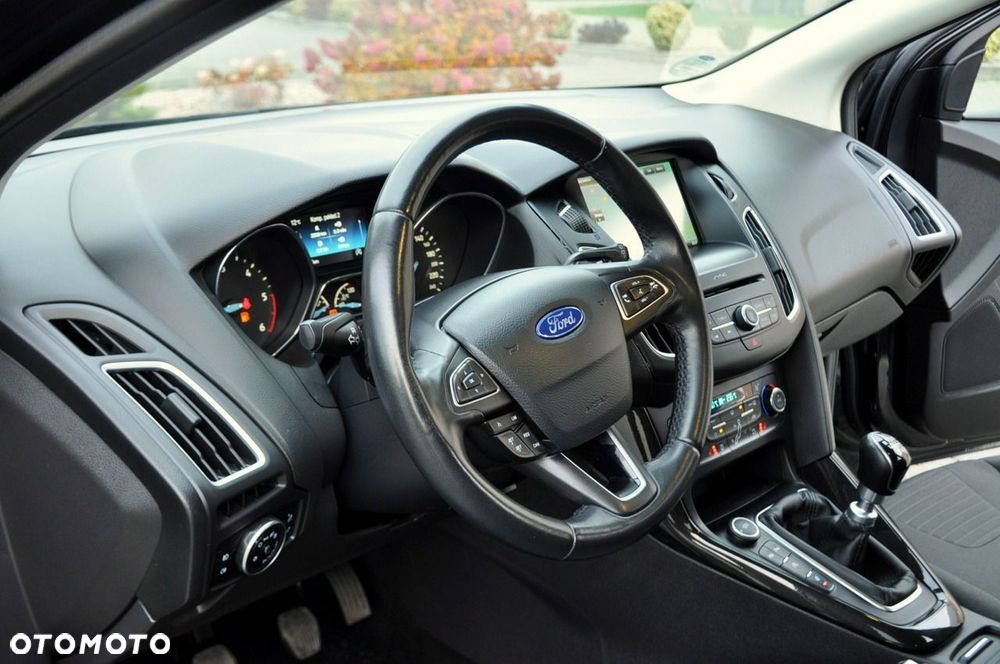 Ford Focus - 22