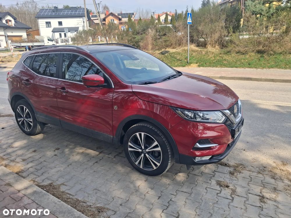 Nissan Qashqai 1.3 DIG-T AKARI - 1