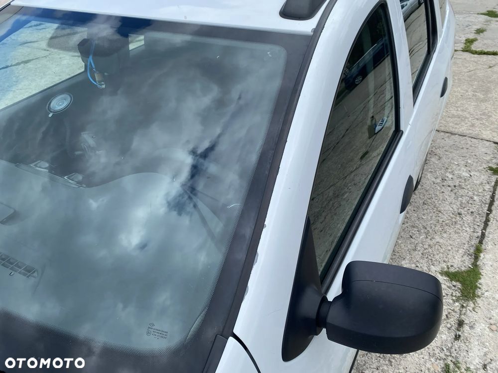 Dacia Logan 1.0 SCe Access - 21