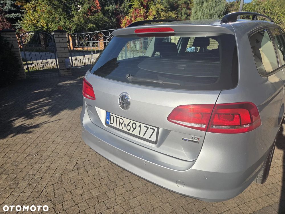 Volkswagen Passat 1.6 TDI Trendline - 5