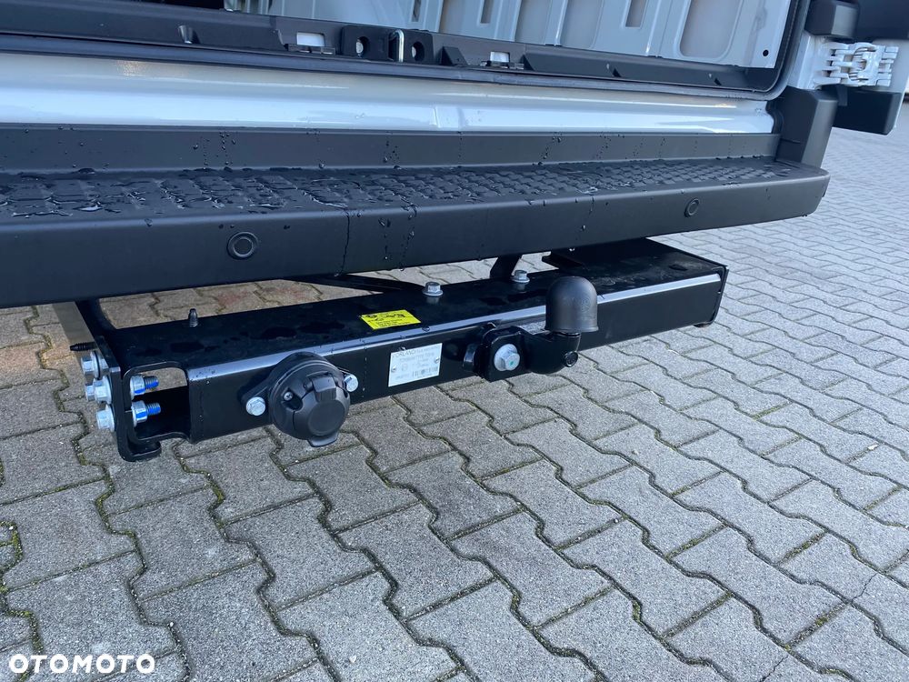 Iveco Daily 35s18HA8V 3.0 furgon l4h2, hak 3.5 tony AUTOMAT ZF - 3