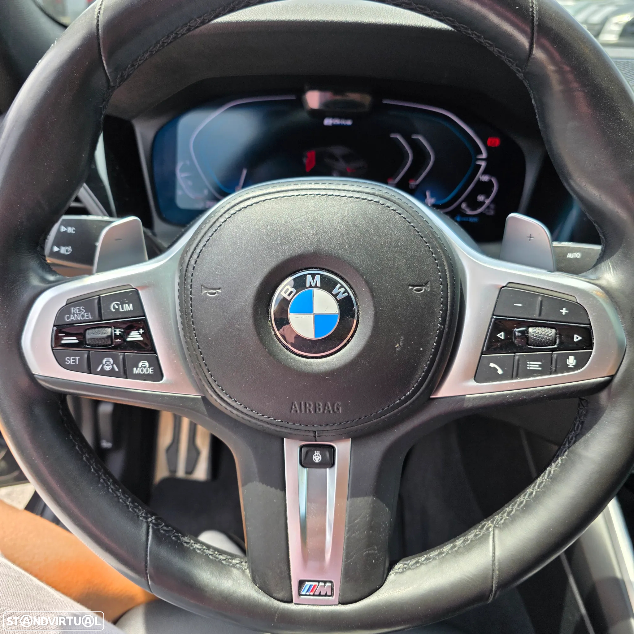BMW 330 e Pack Desportivo M Pro Auto - 13