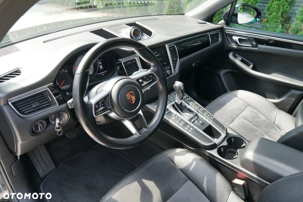 Porsche Macan - 13