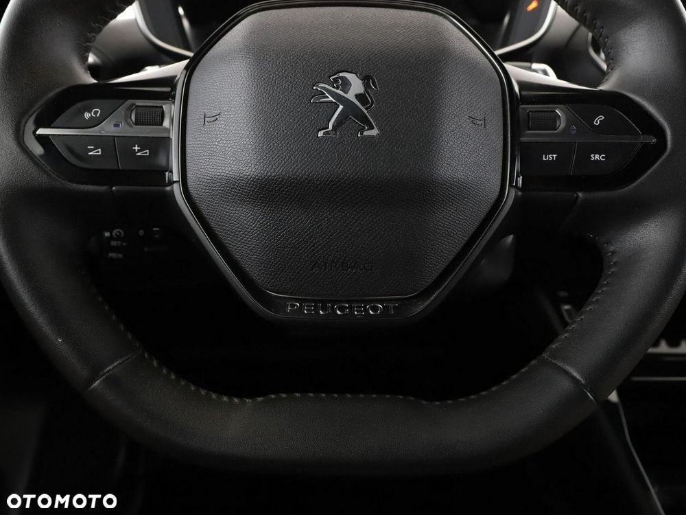 Peugeot 2008 1.5 BlueHDi Allure Pack S&S EAT8 - 22