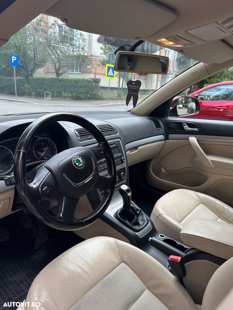Skoda Octavia 1.6 TDI Greenline - 10
