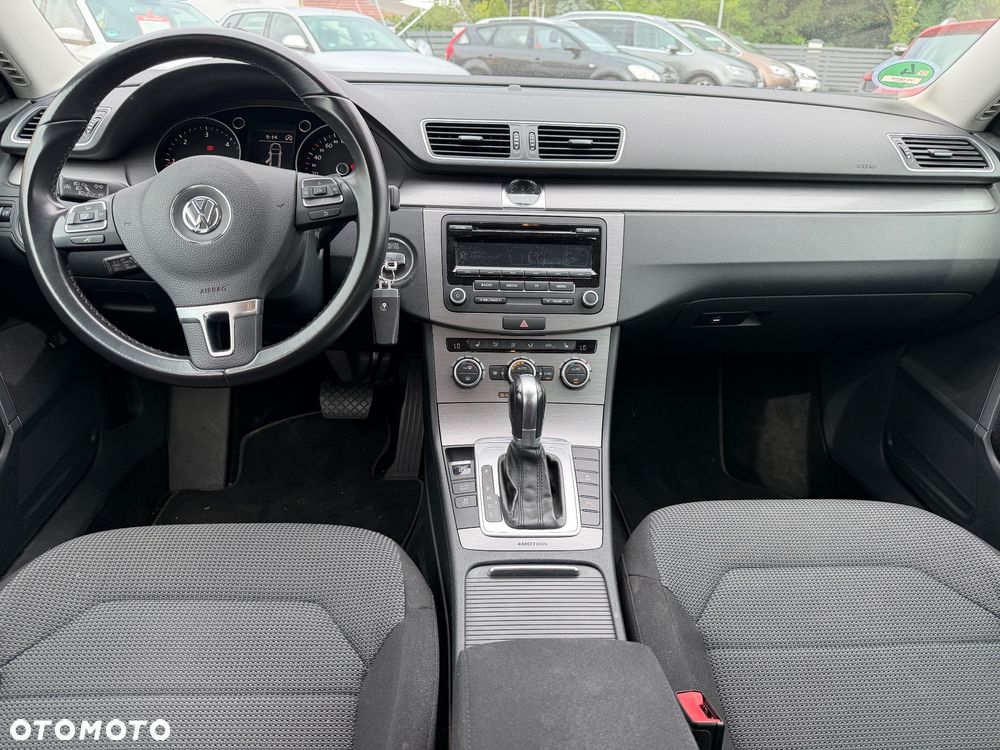Volkswagen Passat 2.0 TDI 4Mot Highline DSG - 12