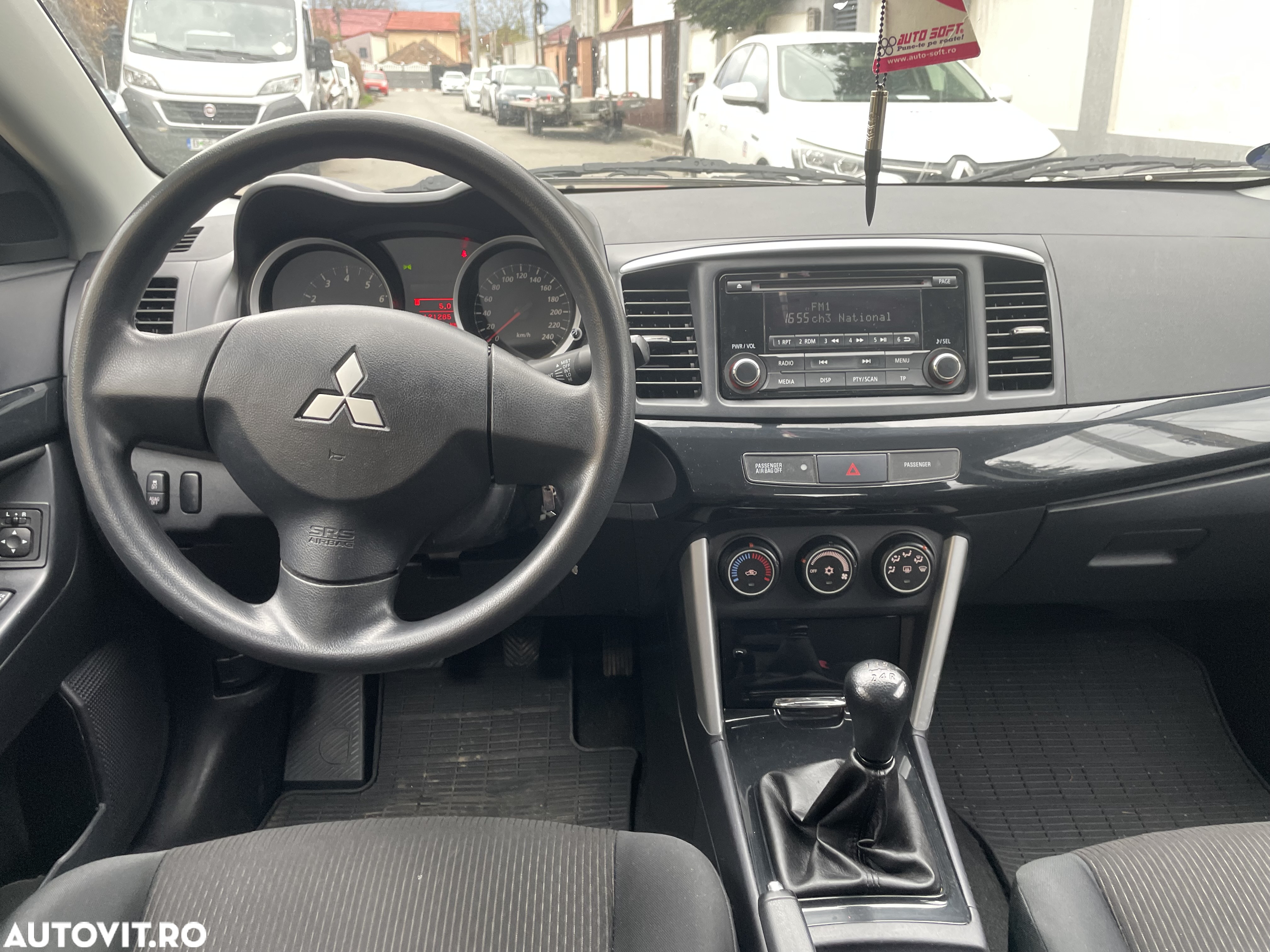 Mitsubishi Lancer 1.6 - 19