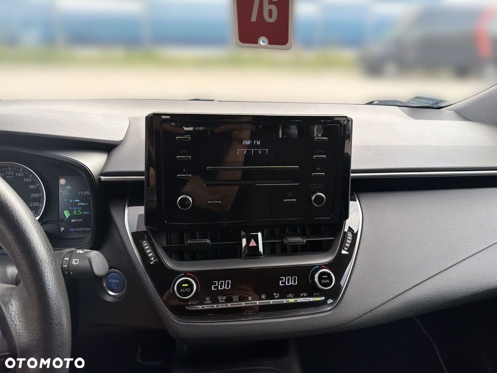 Toyota Corolla 1.8 Hybrid Active - 19