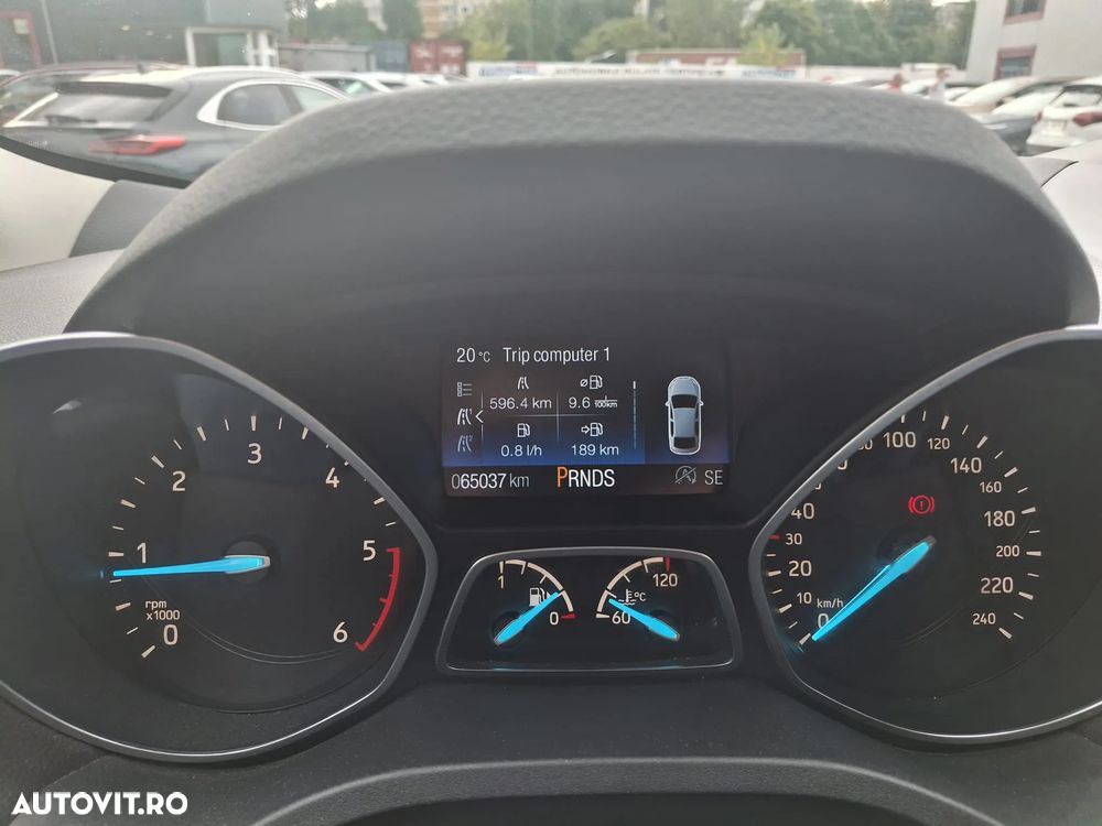 Ford Kuga 2.0 TDCi 4WD Powershift Titanium - 15