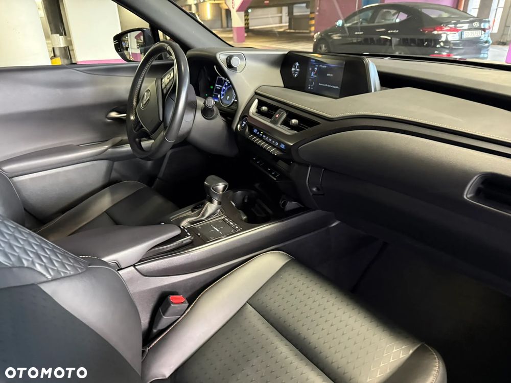 Lexus UX 200 GPF F Impression 2WD - 7