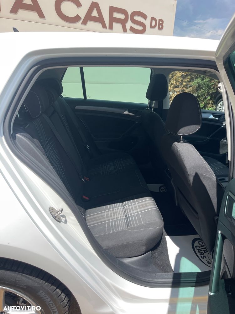 Volkswagen Golf 1.2 TSI BlueMotion Technology Lounge - 25