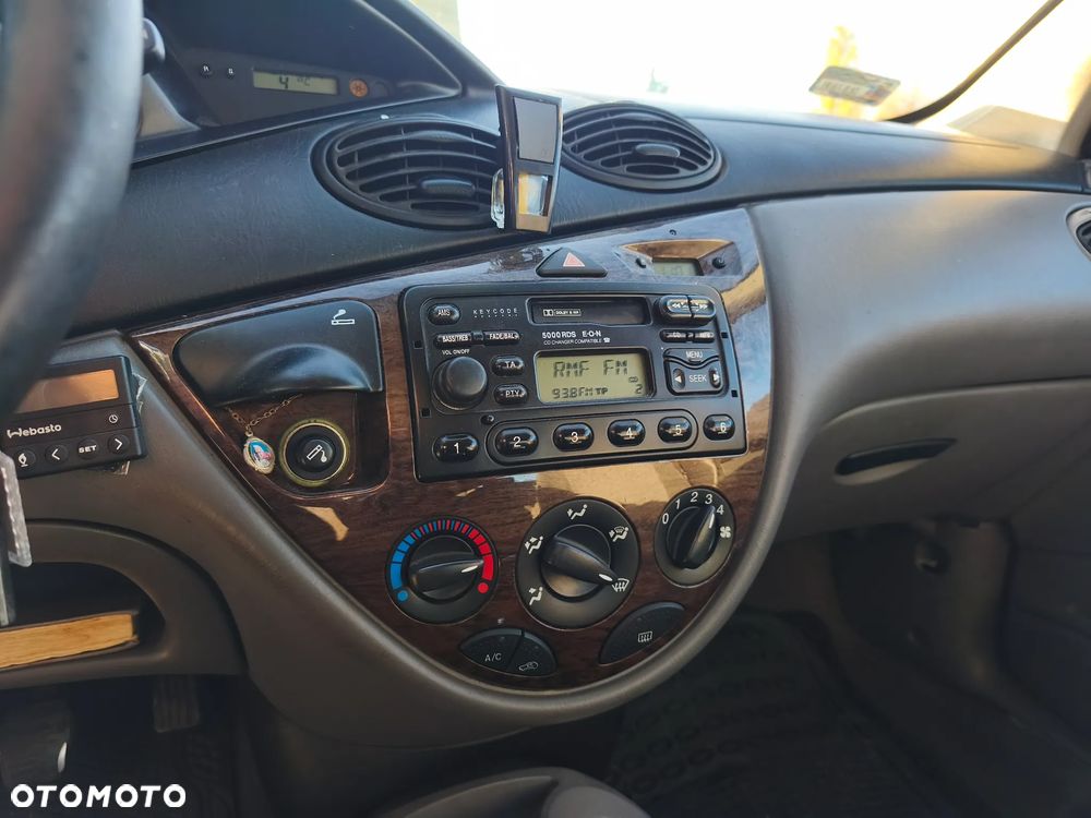 Ford Focus - 10