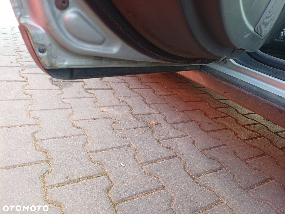 DRZWI KOMPLETNE LEWY TYŁ AUDI A4 B6 SEDAN LY7W - 7
