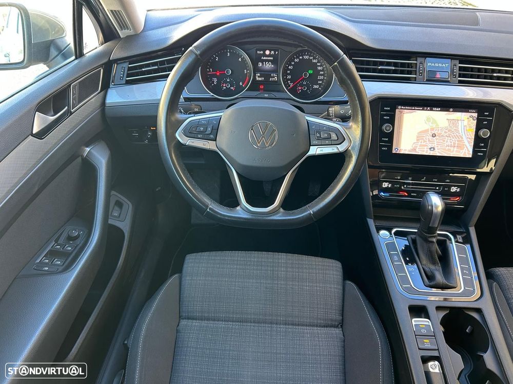 VW Passat Variant 2.0 TDi Business DSG - 20