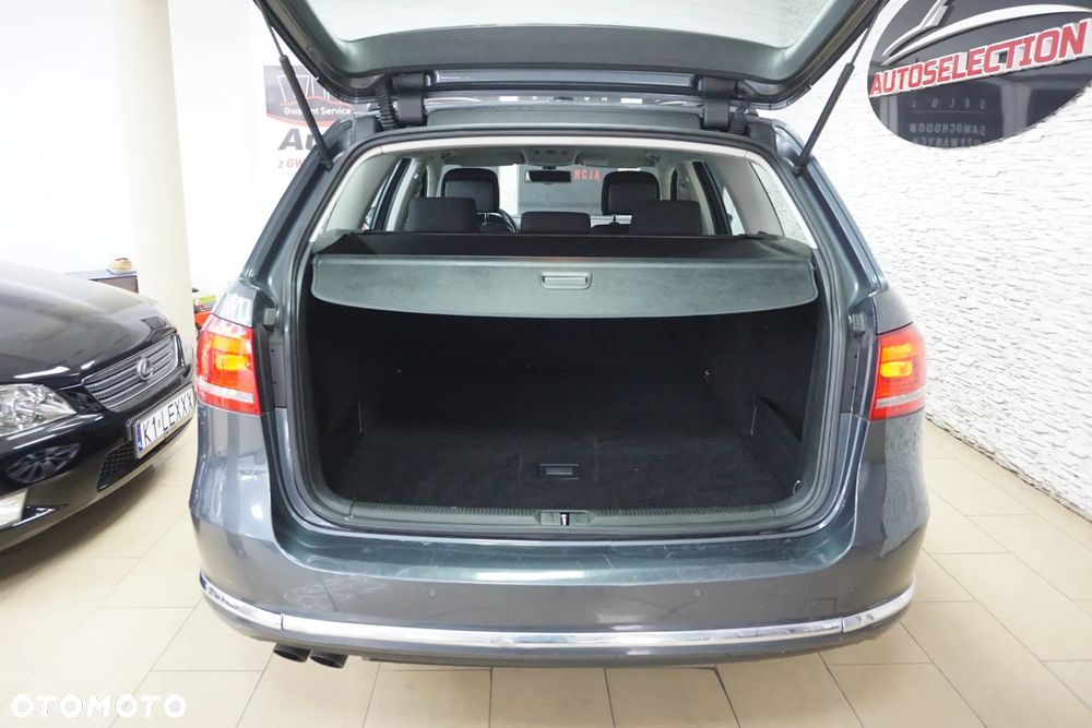 Volkswagen Passat 2.0 TDI Comfortline - 13