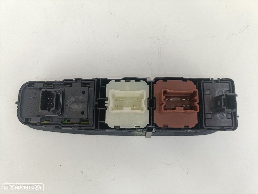 Botão / Botões / Comutador Vidro Esq Dacia Duster (Hm_) - 2