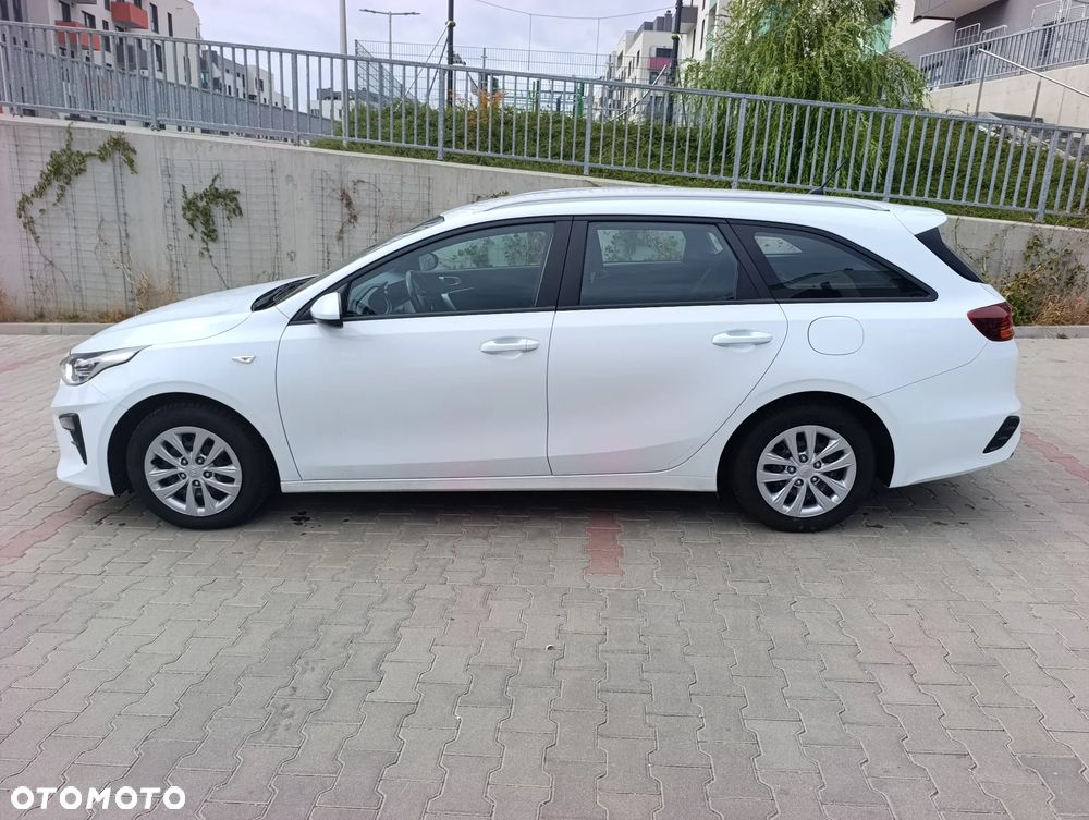 Kia Ceed - 8