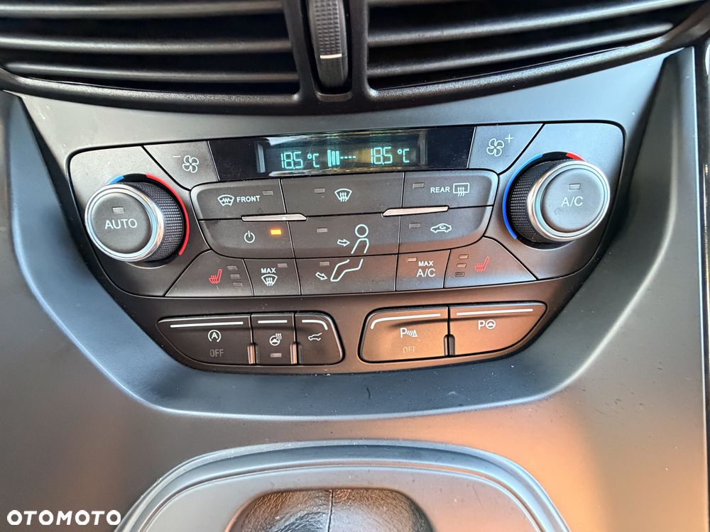 Ford Kuga - 16