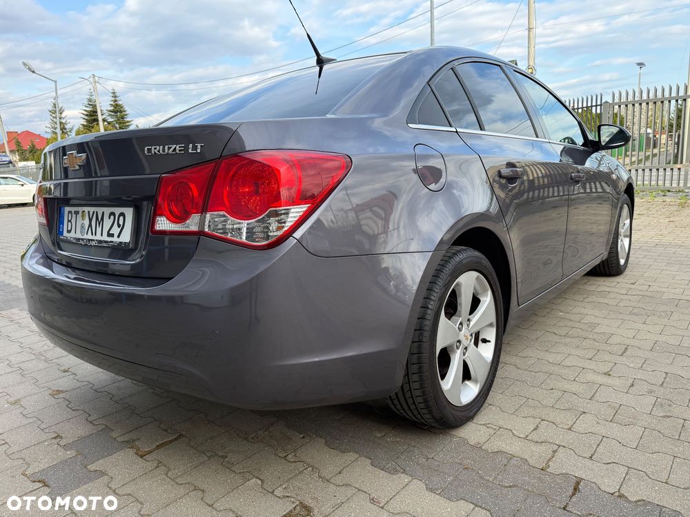 Chevrolet Cruze 1.8 LTZ - 16